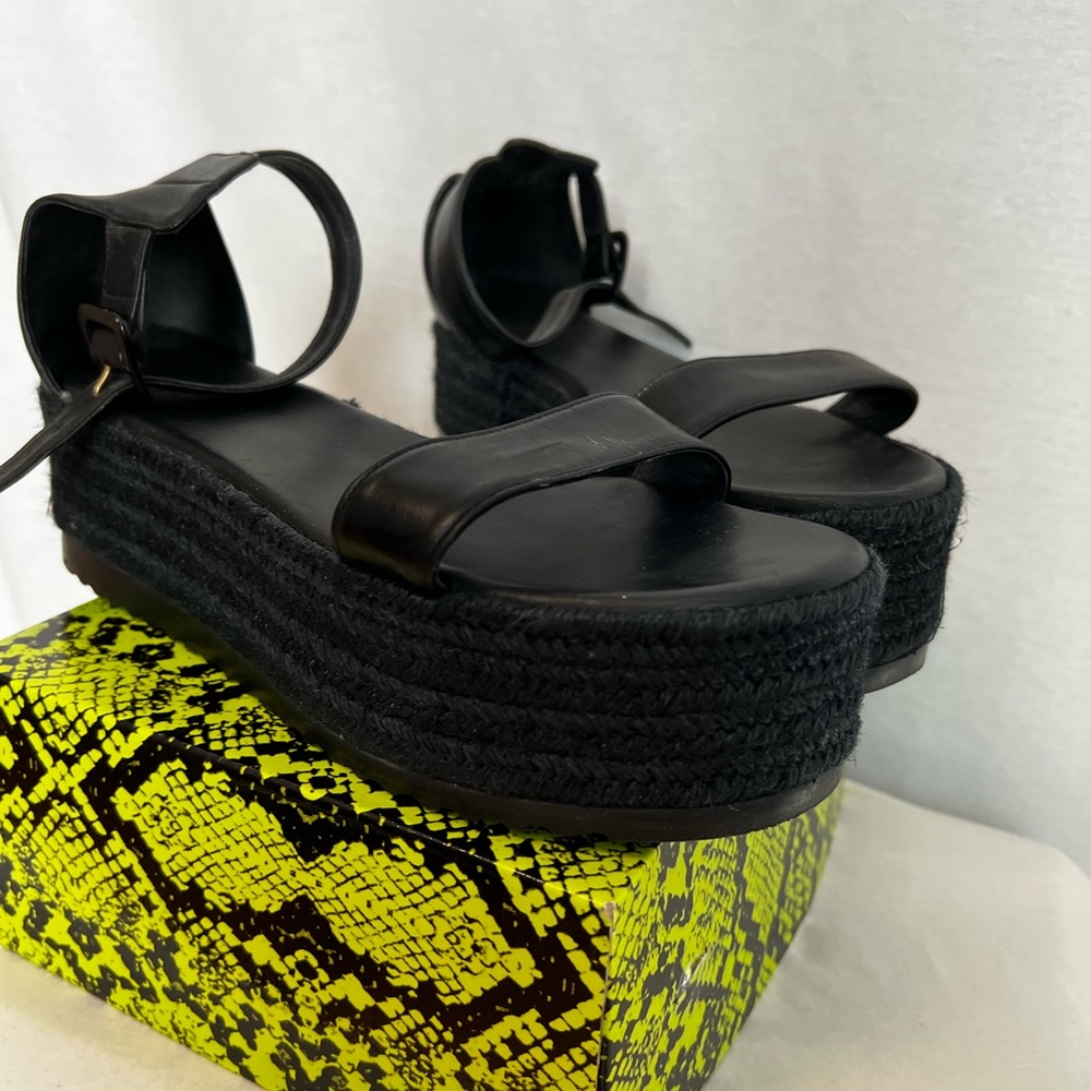 HANDMADE PLATFORM SANDALS